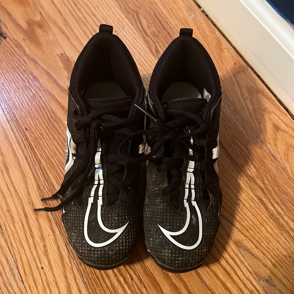 Nike boys alpha football cleats. Size 2